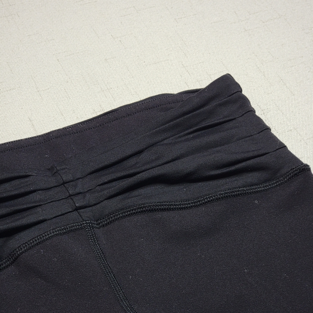 Lululemon Ruched Crop Legging - Picture 4 of 9